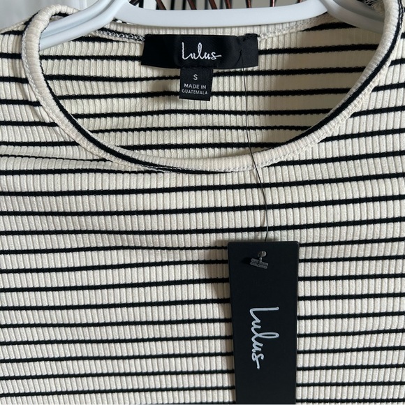 ⭐️ NWT Lulus Kinship Black & White Striped Ribbed Bodysuit ⭐️ - Picture 10 of 10